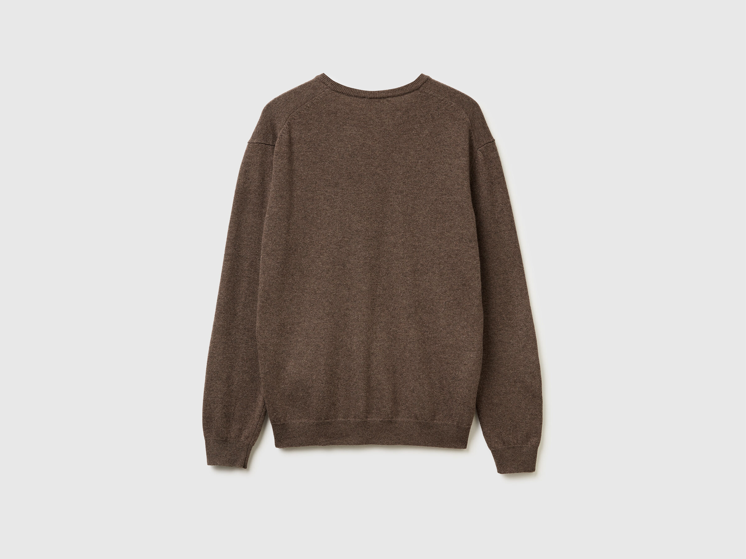 V NECK SWEATER L/S Men image number 6
